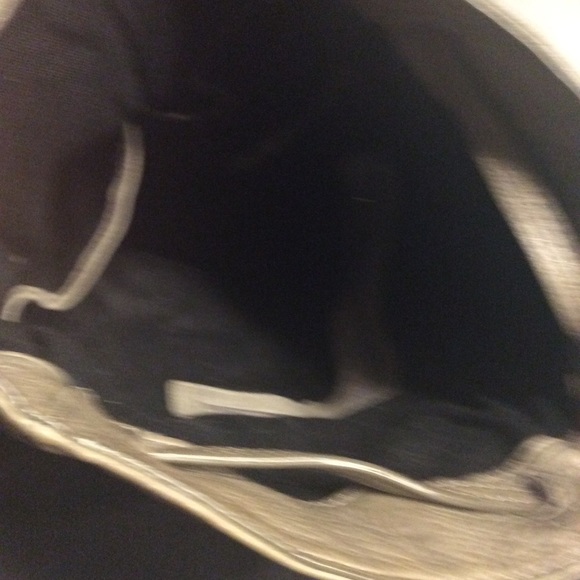 🪴Kenneth Cole - Drawstring Pebble Leather Backpack - Picture 10 of 14